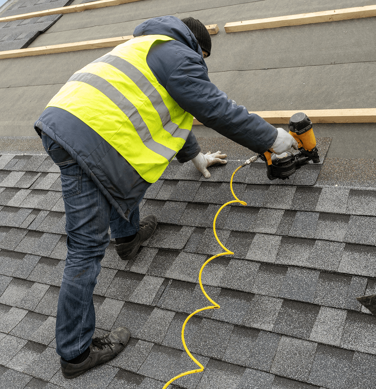 Roofing construction with pneumatic tool